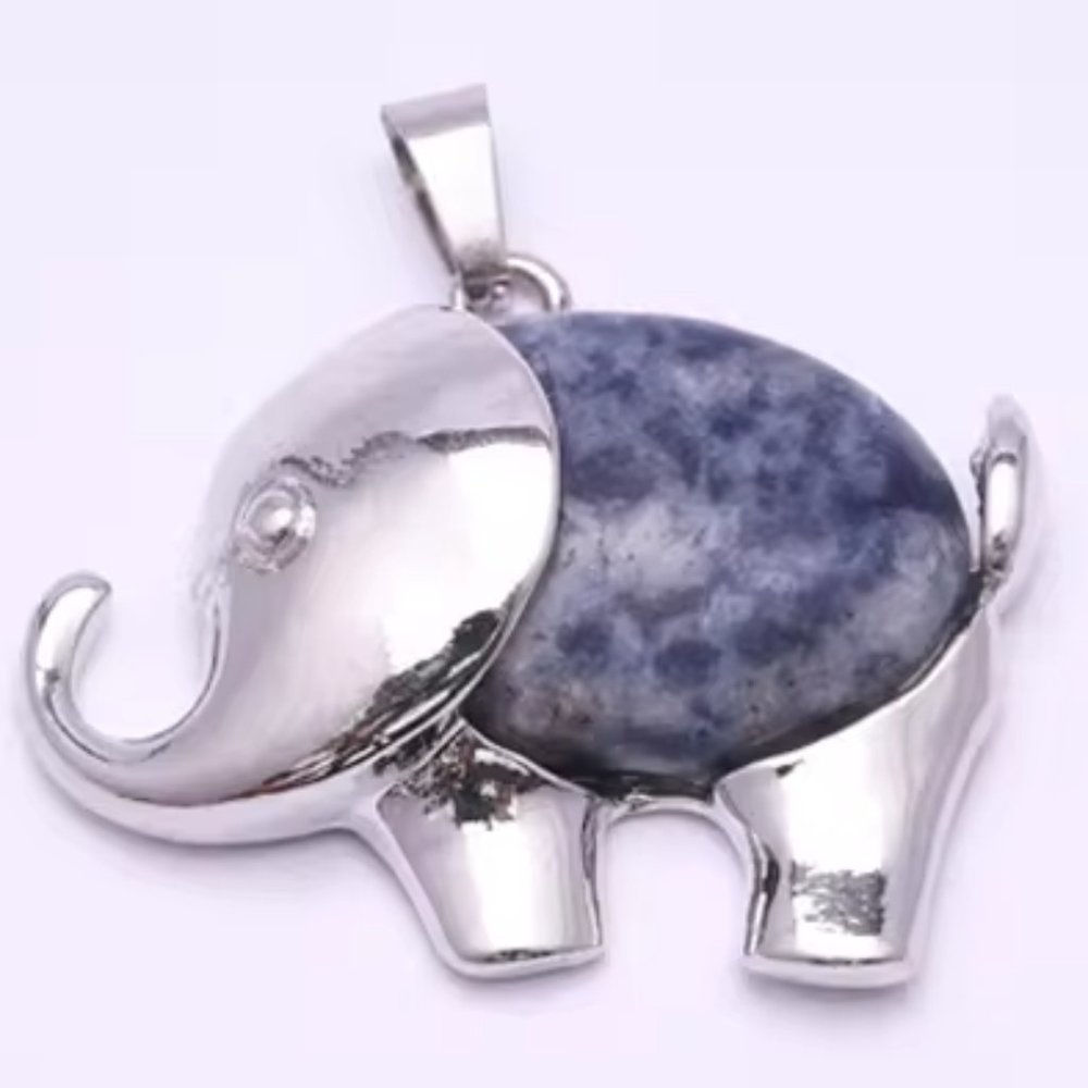 Sodalite Natural Stone Elephant Shaped Pendant Necklace Healing Gemstone Pendant